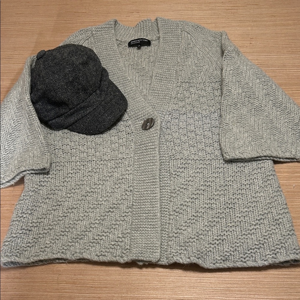 Jones New York Light Gray Knit Cardigan & Hat